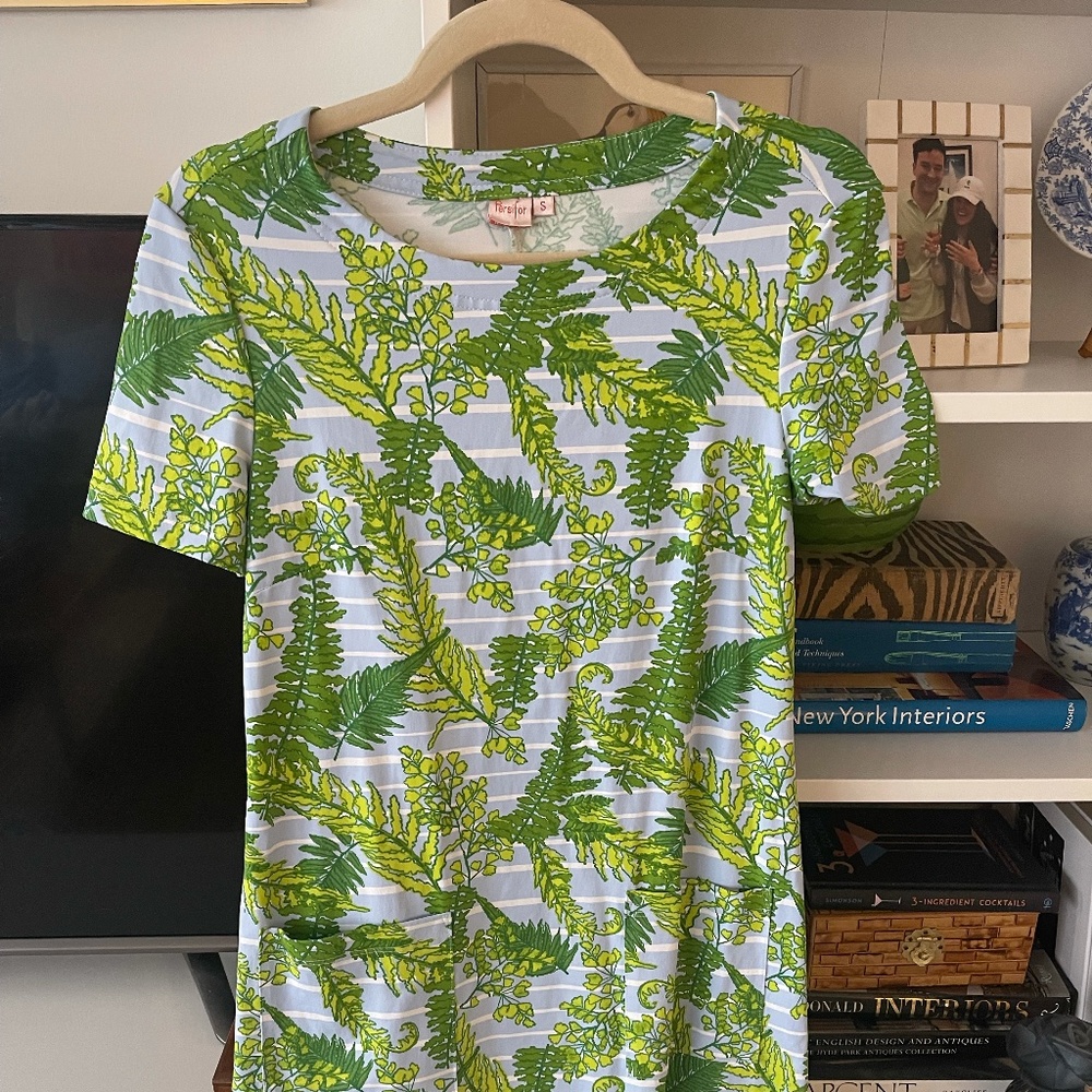 Cute palm / fern print dress